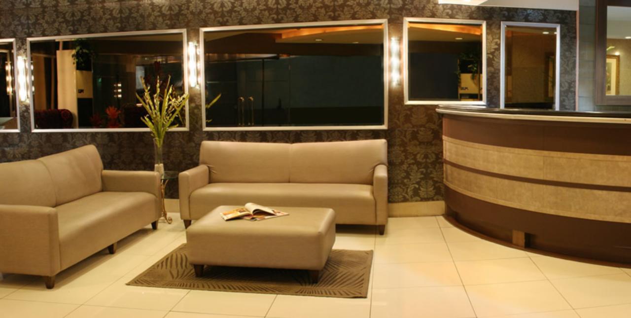 Rothman Hotel Манила Экстерьер фото